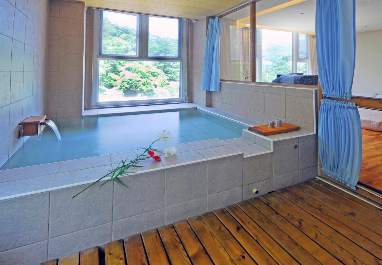 Crystal Hotel Renai Extérieur photo